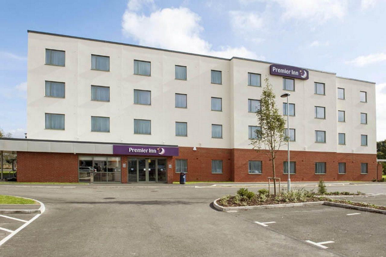 Premier Inn Gosport Exterior photo