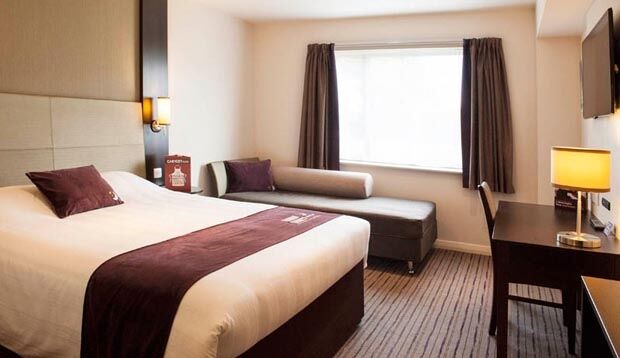 Premier Inn Gosport Exterior photo